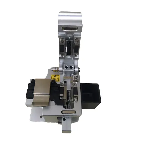 High Precision Fiber Cleaver With Auto Roll Blade